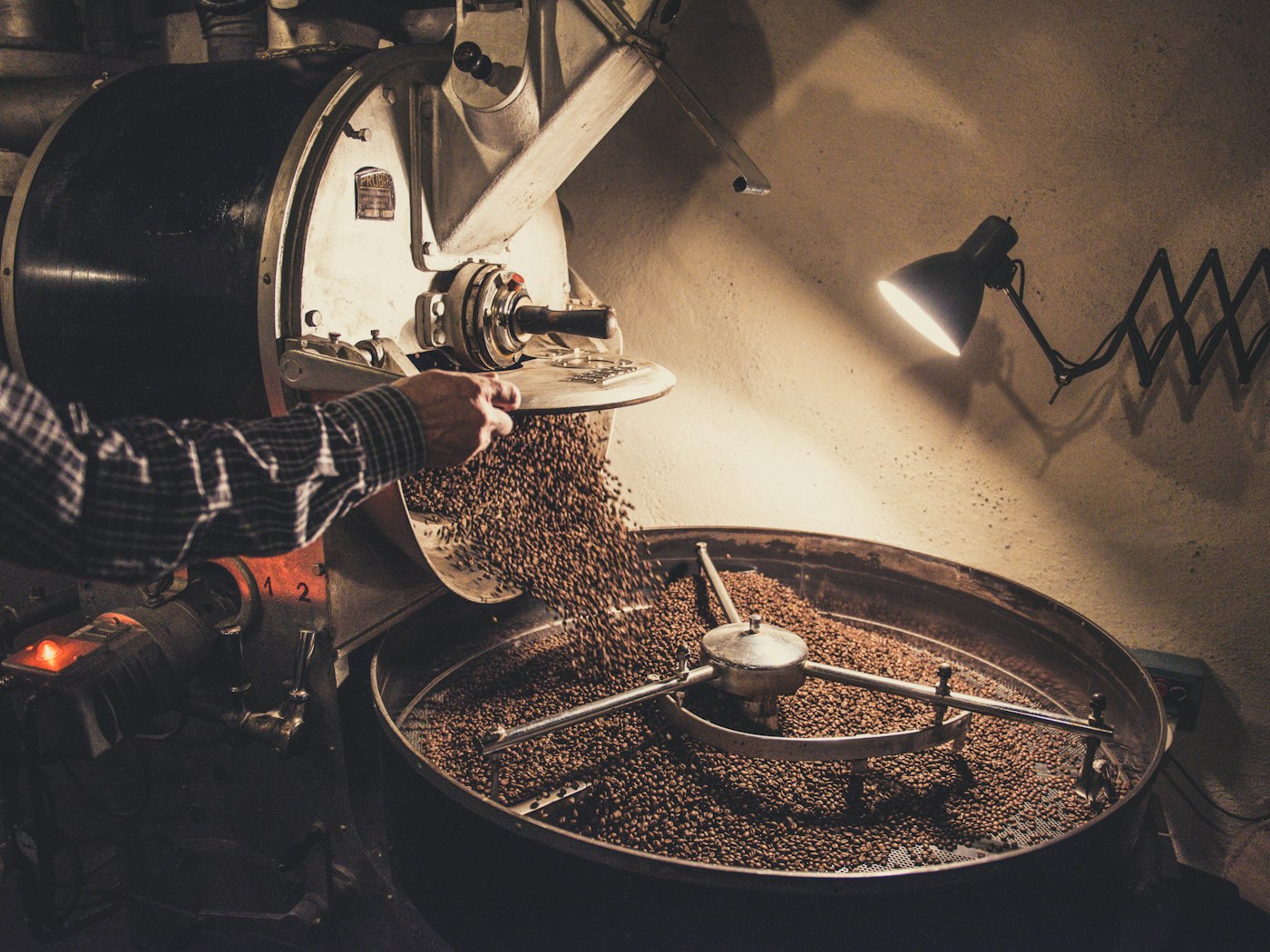 Compass Coffee Co · Bold Typography design demo