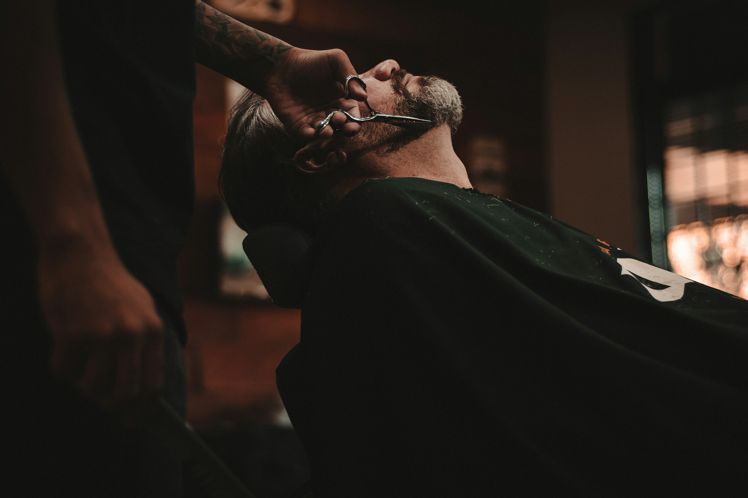 The Standard Barbershop · Themed Niche design demo